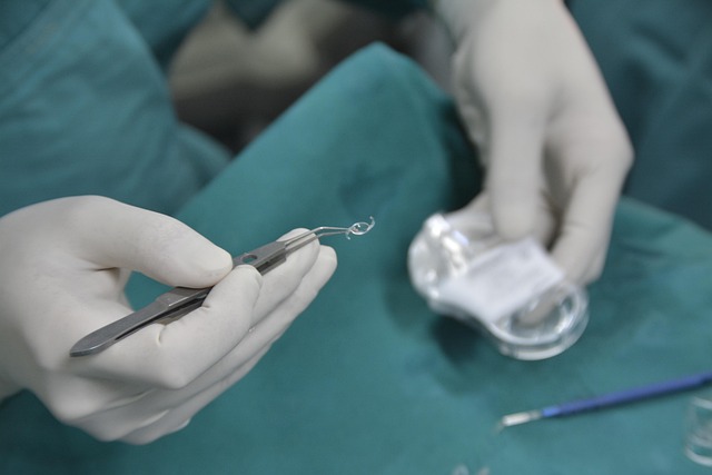 cataract symptoms and treatment, imported intraocular lens,intraocular lens, cataract